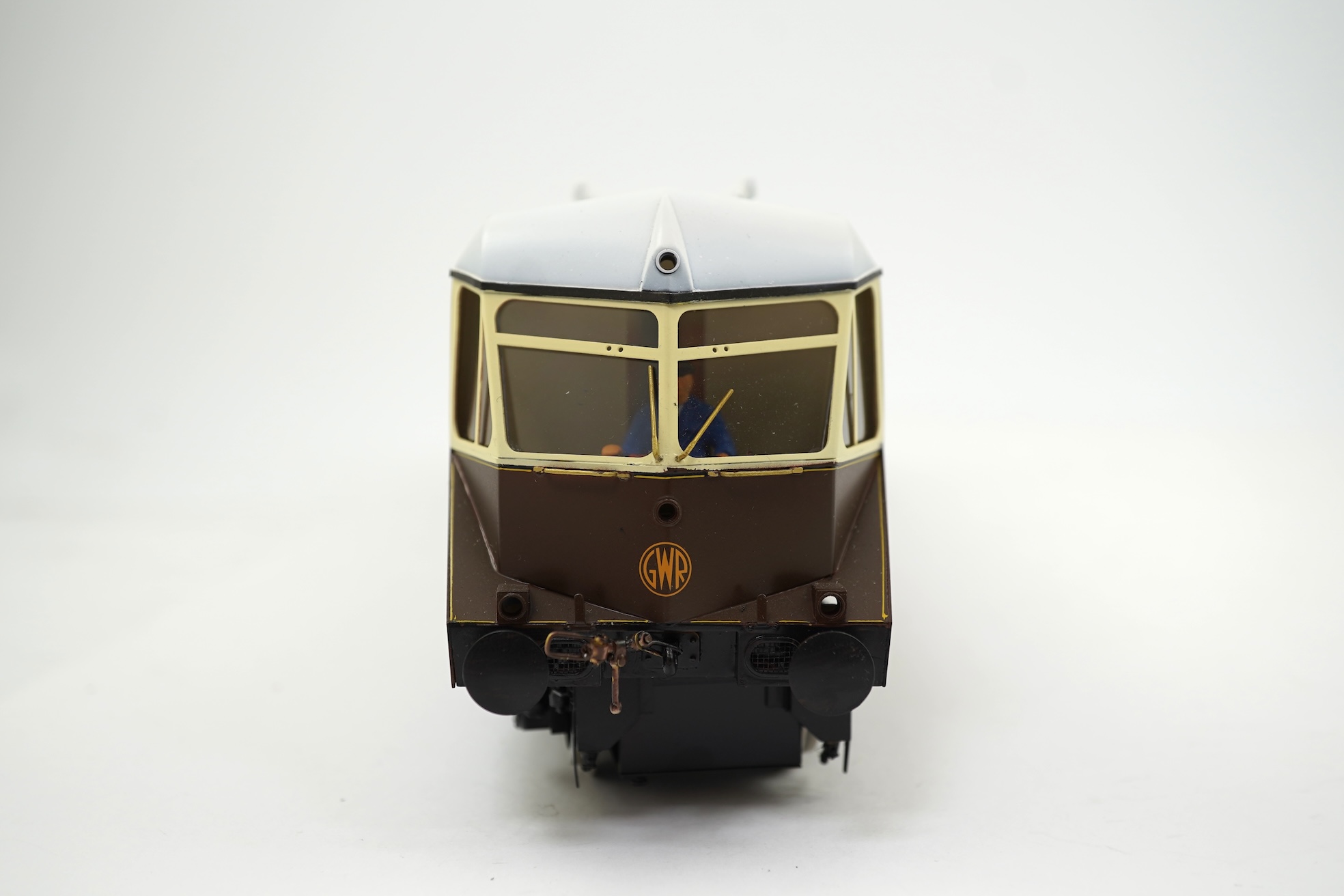 An 0 Gauge Tower Models, Blackpool, made in Sancheng China, model of GWR Rail Car No.19, powered for two rail operation.